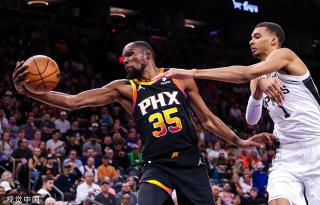 东队的防守 东队的防守