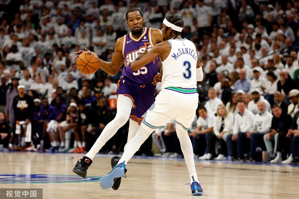 间内对球员 间内对球员